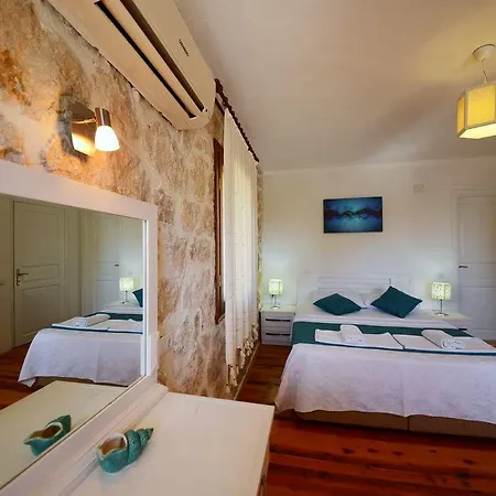 Tasev Kalkan